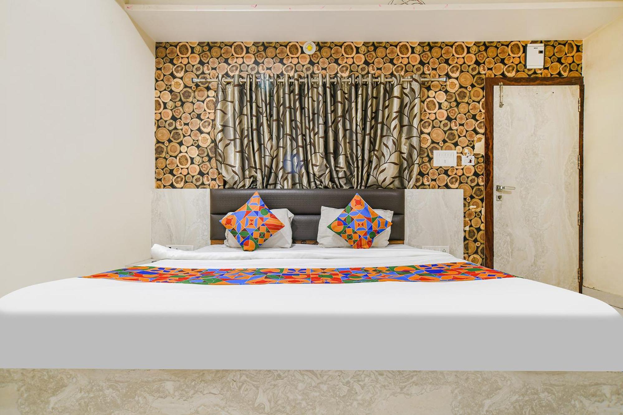 Fabhotel Shivam Palace- Near Mahakal Mandir Ujjain Ngoại thất bức ảnh