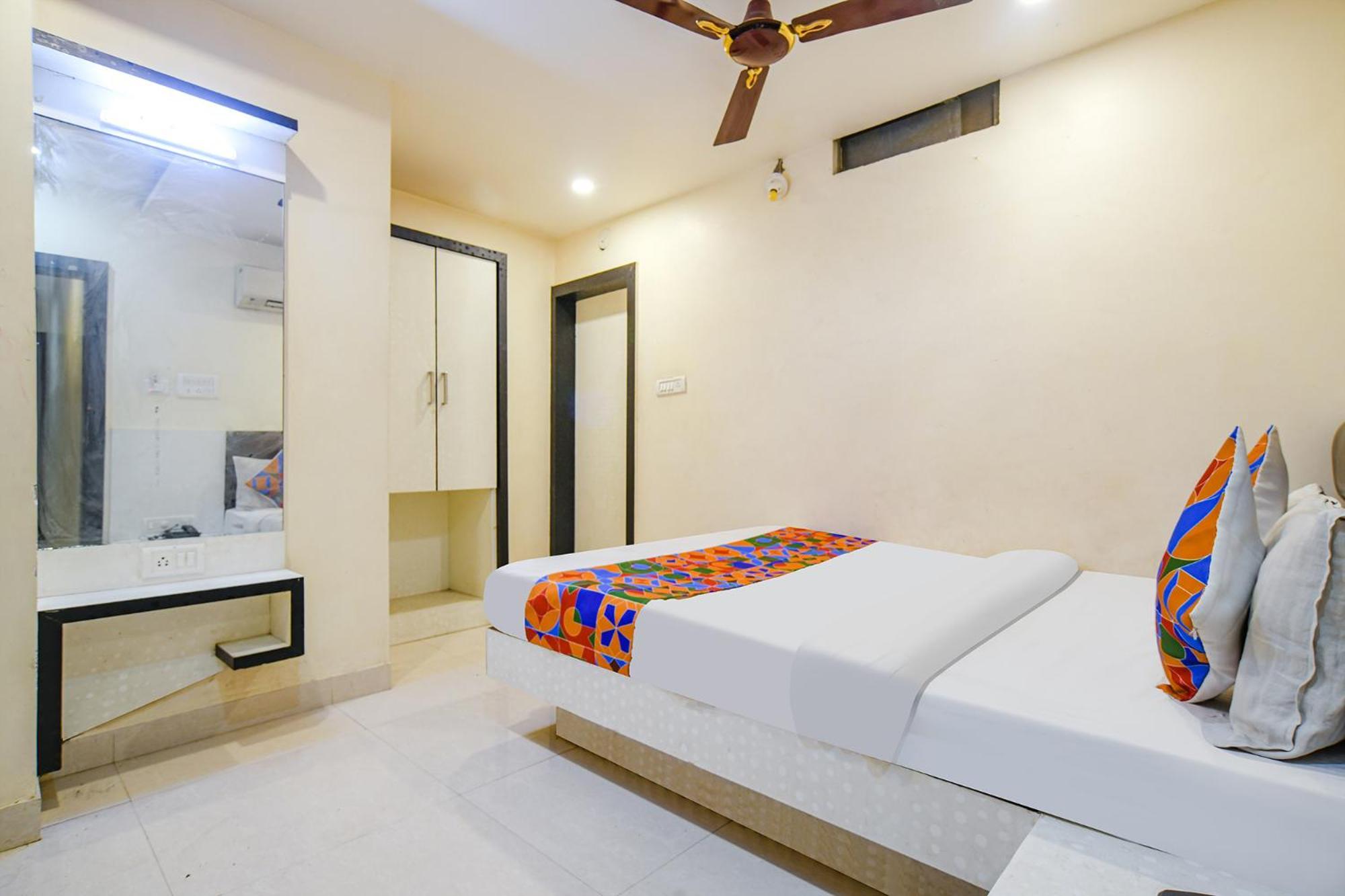 Fabhotel Shivam Palace- Near Mahakal Mandir Ujjain Ngoại thất bức ảnh