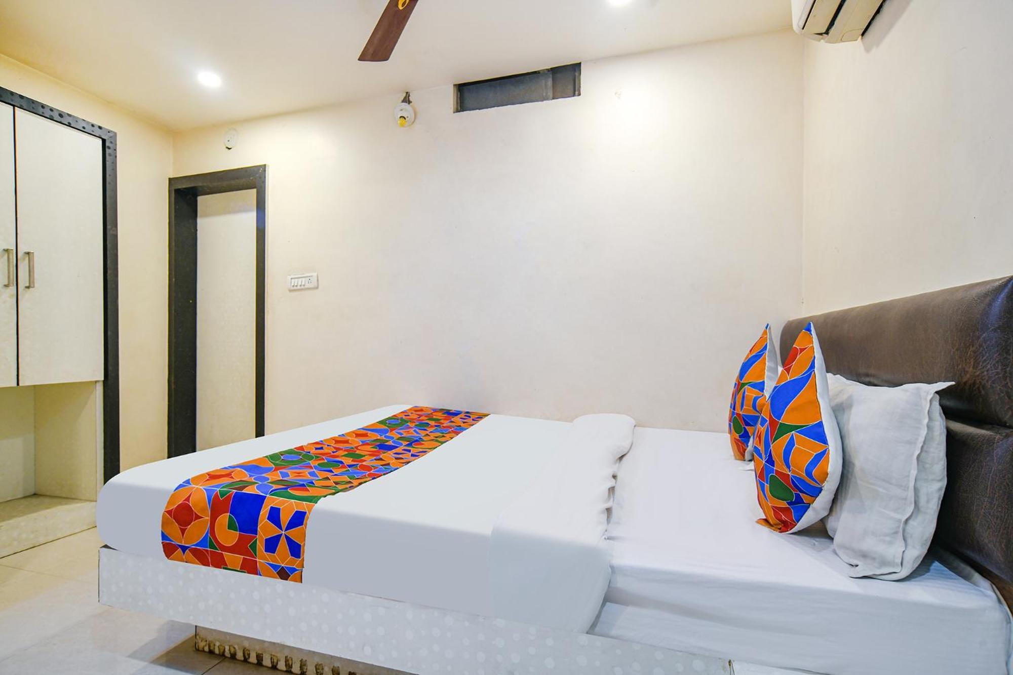 Fabhotel Shivam Palace- Near Mahakal Mandir Ujjain Ngoại thất bức ảnh